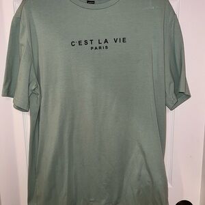 "C' Est La Vie Paris" Size Medium Shein Tshirt Polyester